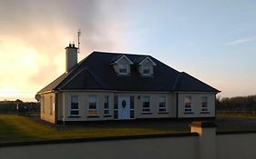 Warm And Welcoming Family Home